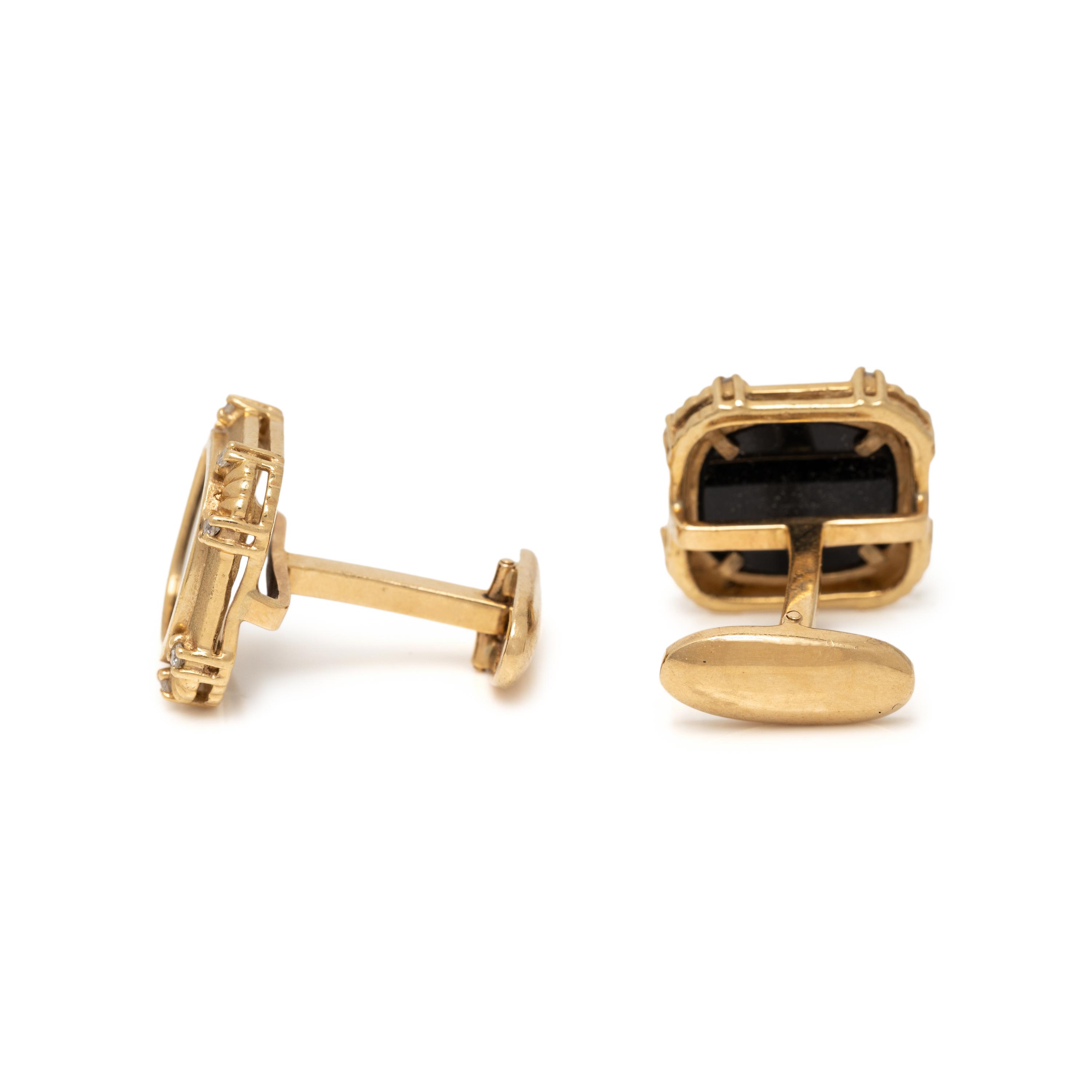 ONYX, DIAMOND AND YELLOW GOLD CUFFLINKS