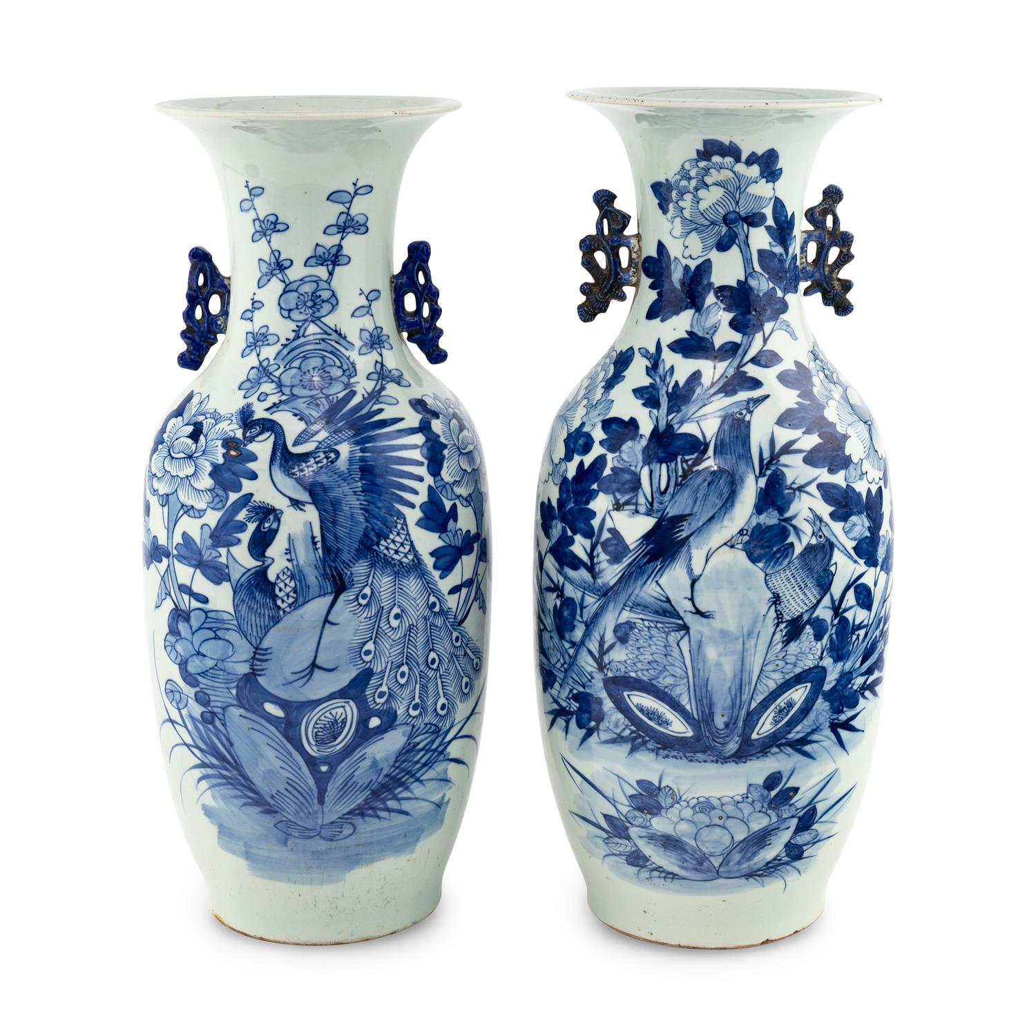 A Pair of Chinese Export Blue and White Porcelain Vases