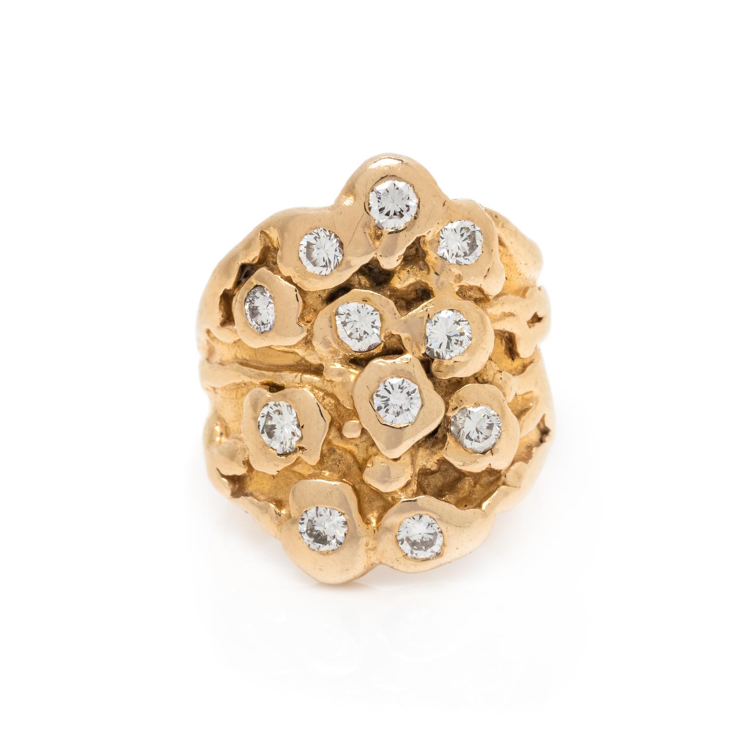 YELLOW GOLD AND DIAMOND RING