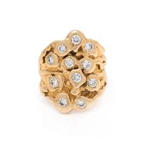 YELLOW GOLD AND DIAMOND RING