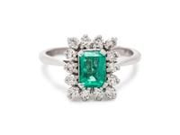 EMERALD AND DIAMOND RING