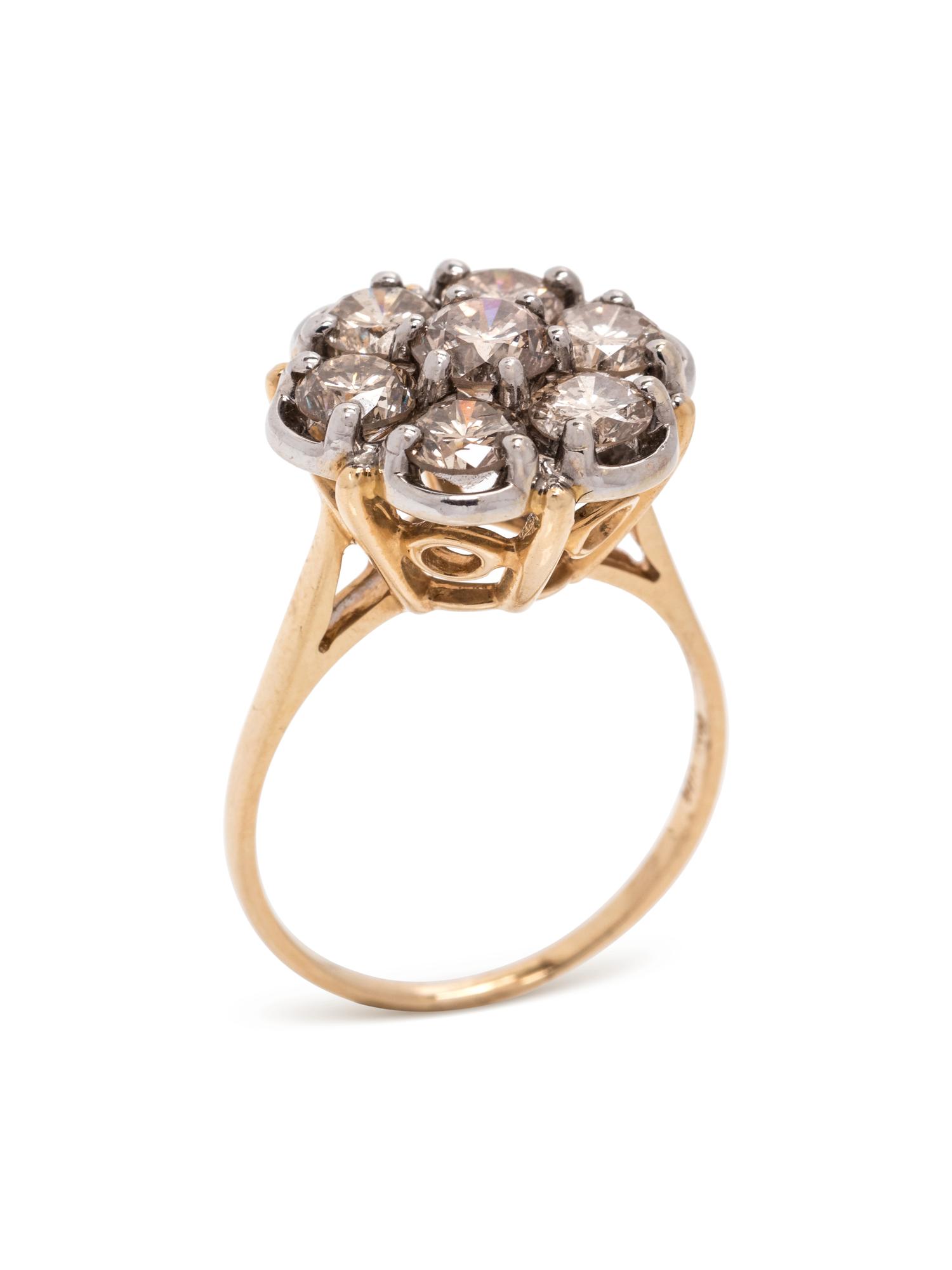 DIAMOND RING