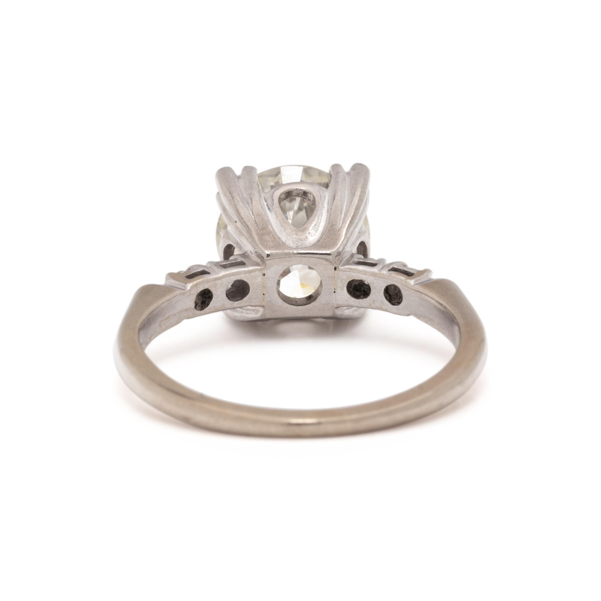 DIAMOND RING