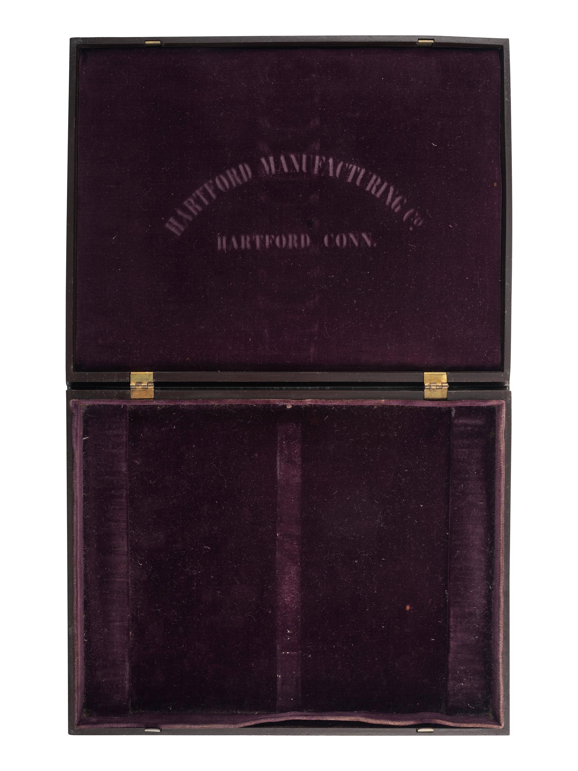 [EARLY PHOTOGRAPHY]. Very Very Rare whole plate geometric Union case, black.