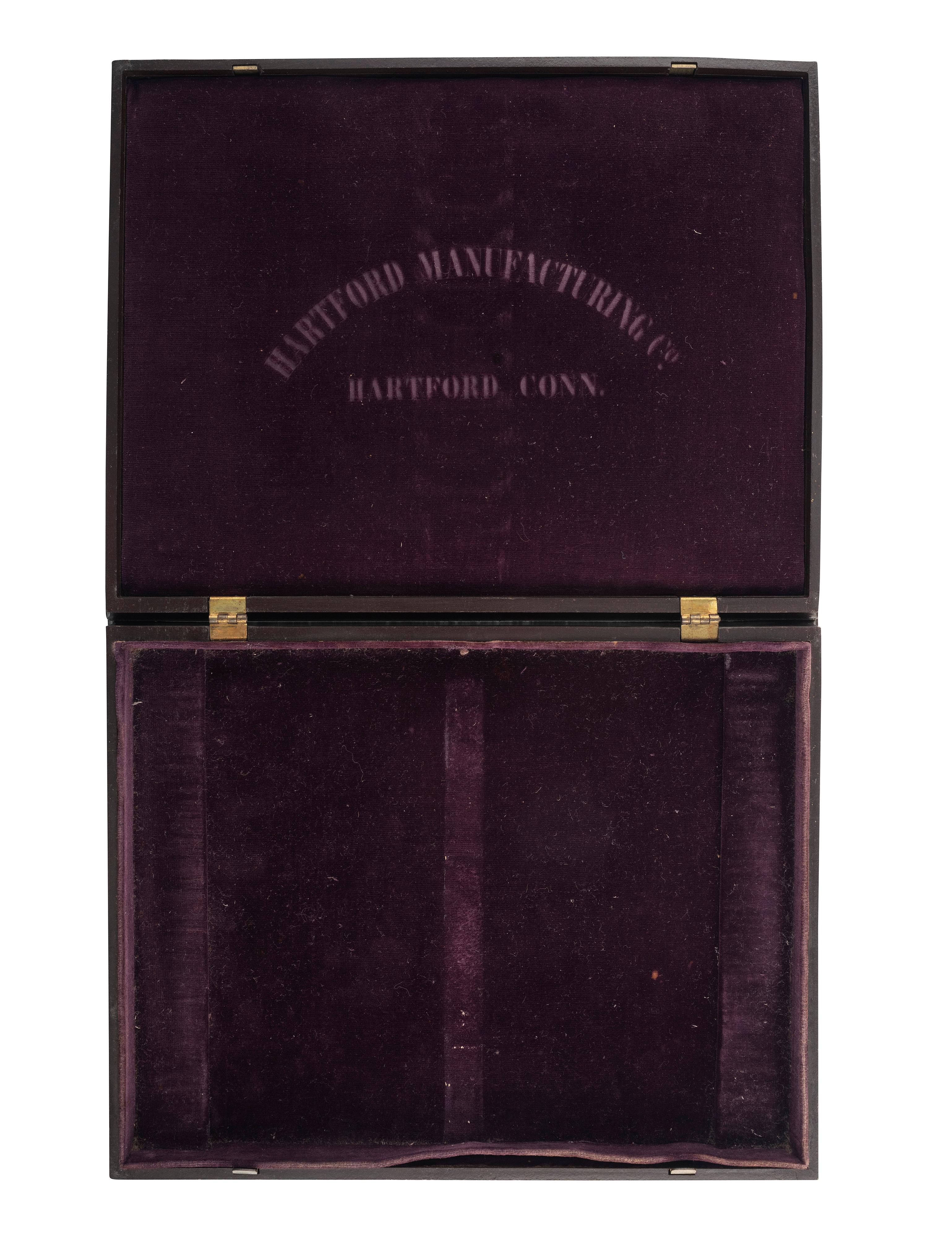[EARLY PHOTOGRAPHY]. Very Very Rare whole plate geometric Union case, black.