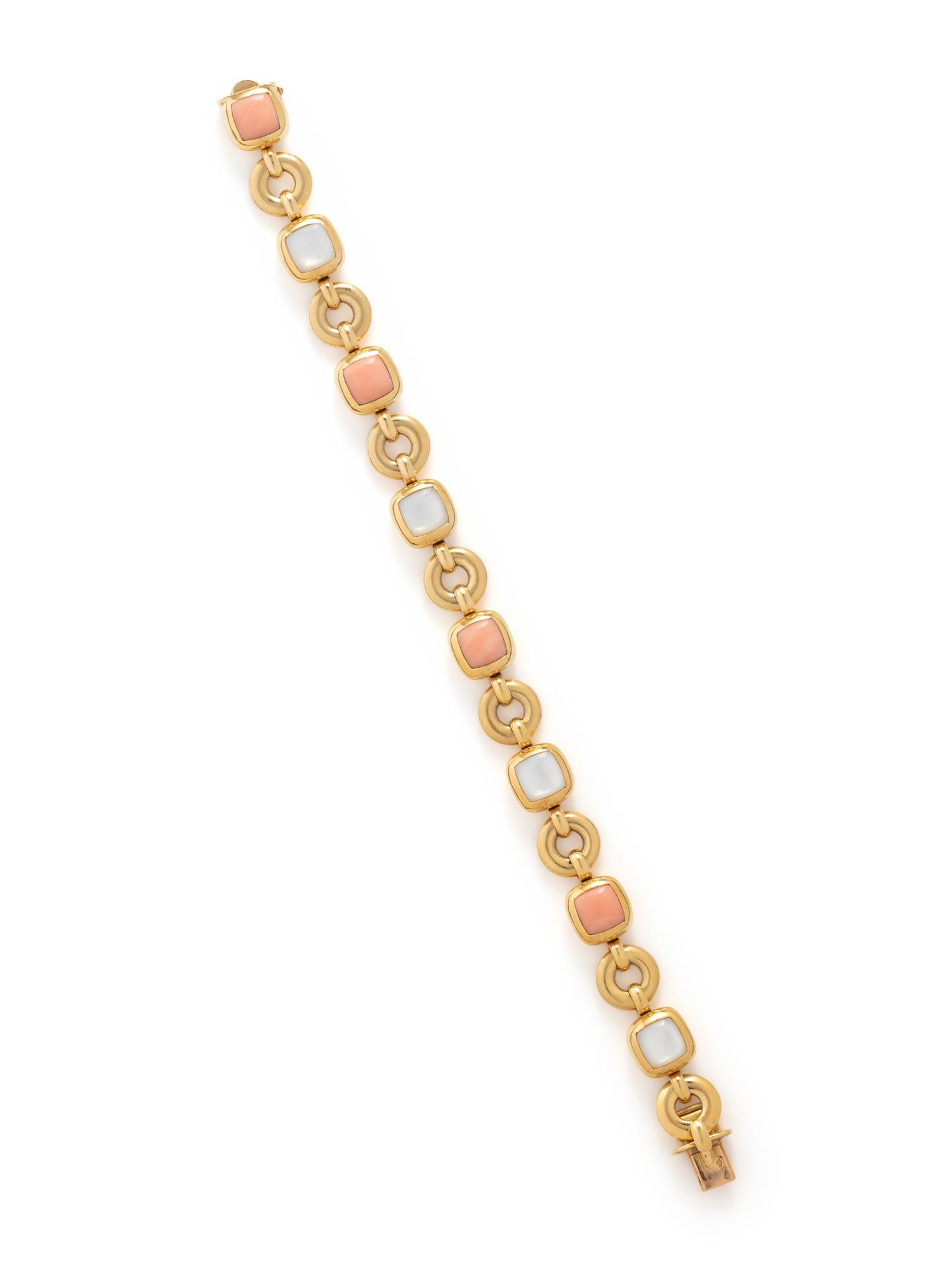 VAN CLEEF & ARPELS, YELLOW GOLD, CORAL, AND MOTHER-OF-PEARL BRACELET