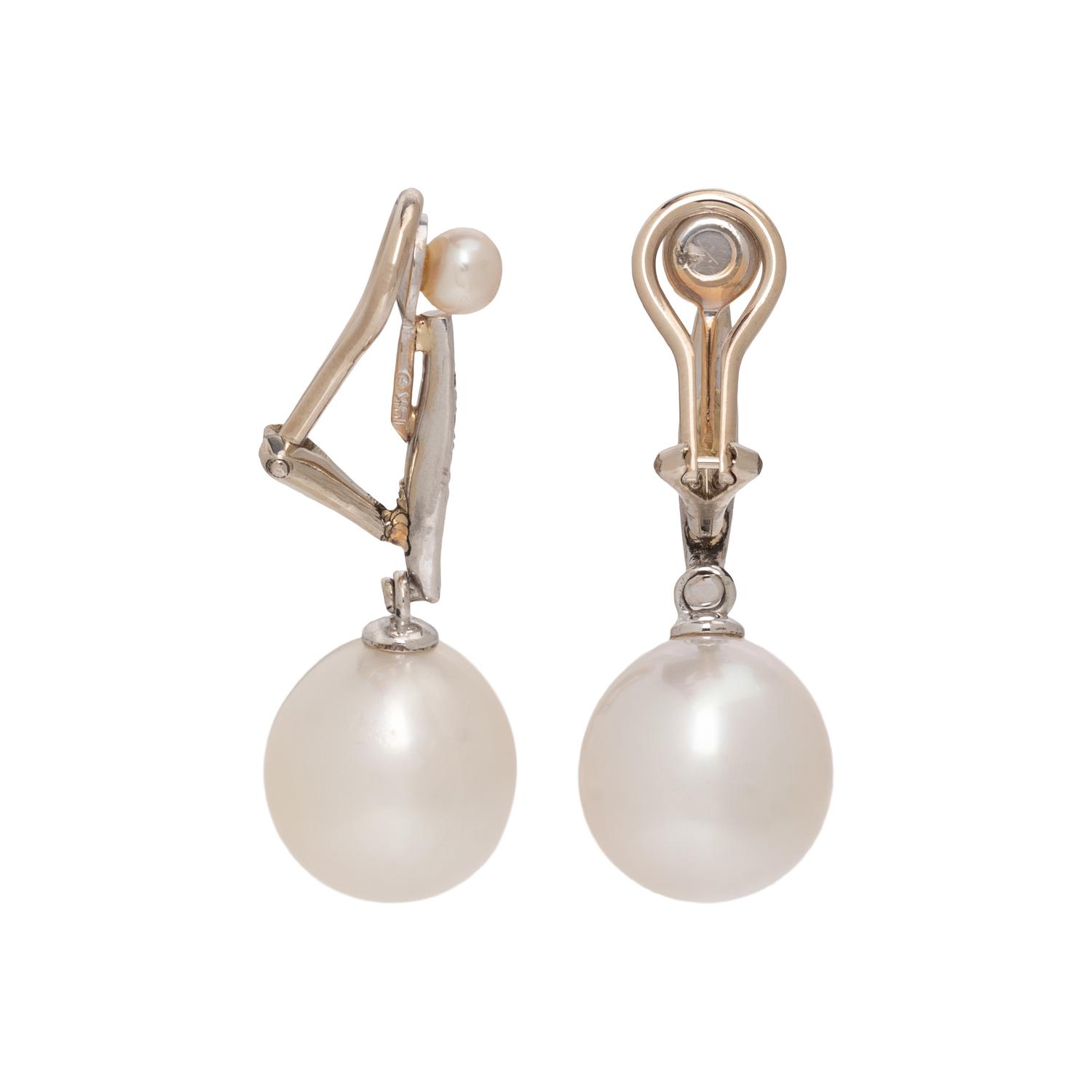 CULTURED PEARL AND DIAMOND EARCLIPS