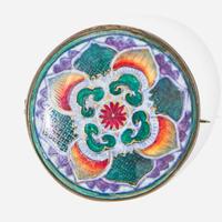 A Wedgwood Fairyland Lustre Bone China Brooch UK, circa 1920