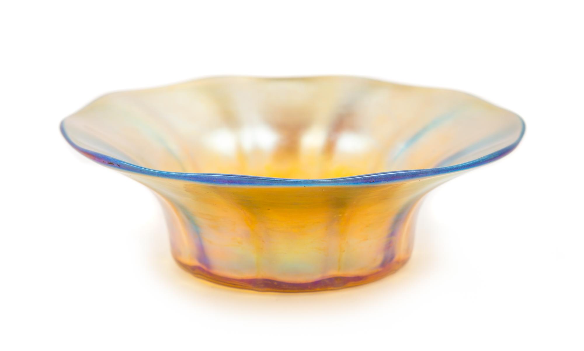 Tiffany Studios, EARLY 20TH CENTURY, a Favrile glass bowl, with gold iridescence