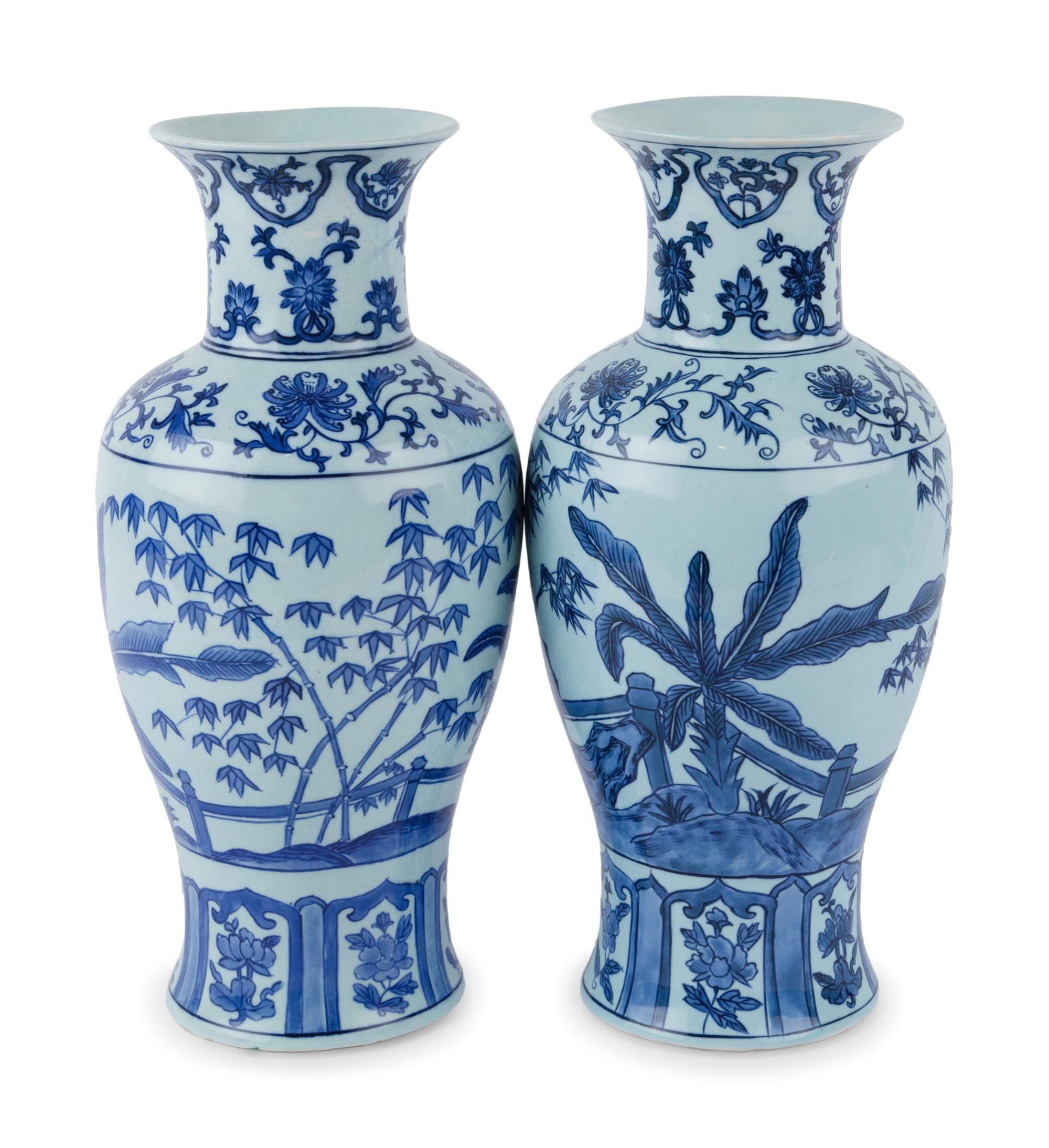 A Pair of Chinese Export Porcelain Vases