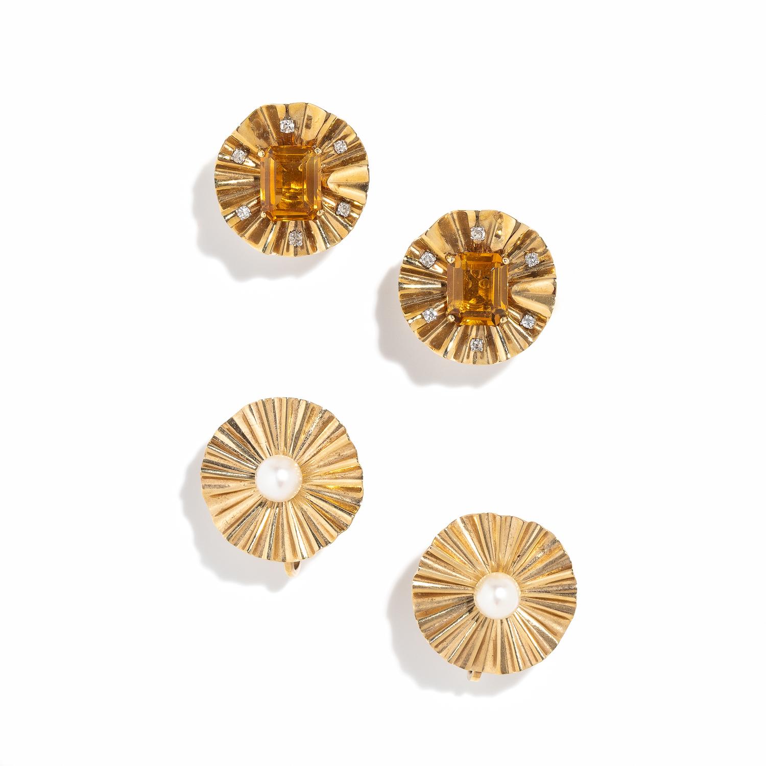 TWO PAIRS OF YELLOW GOLD AND MULTIGEM EARRINGS