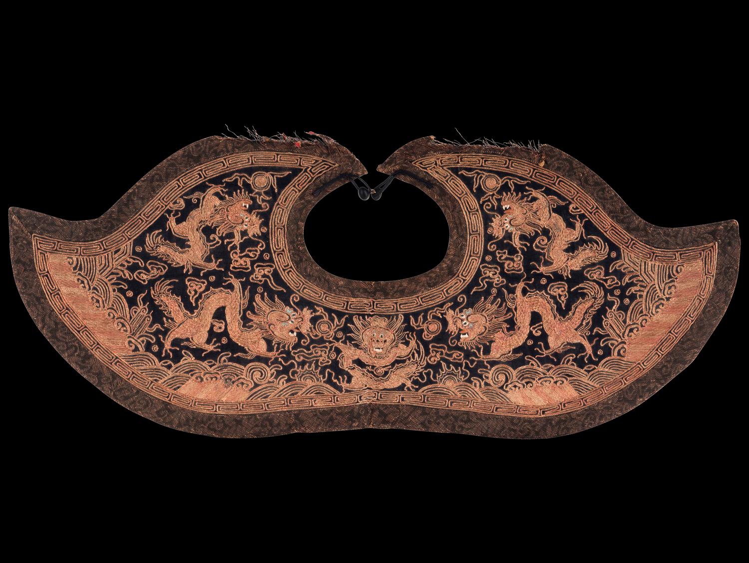 Three Chinese Embroidered Silk Collars, Qing Dynasty 清 云肩一組三件