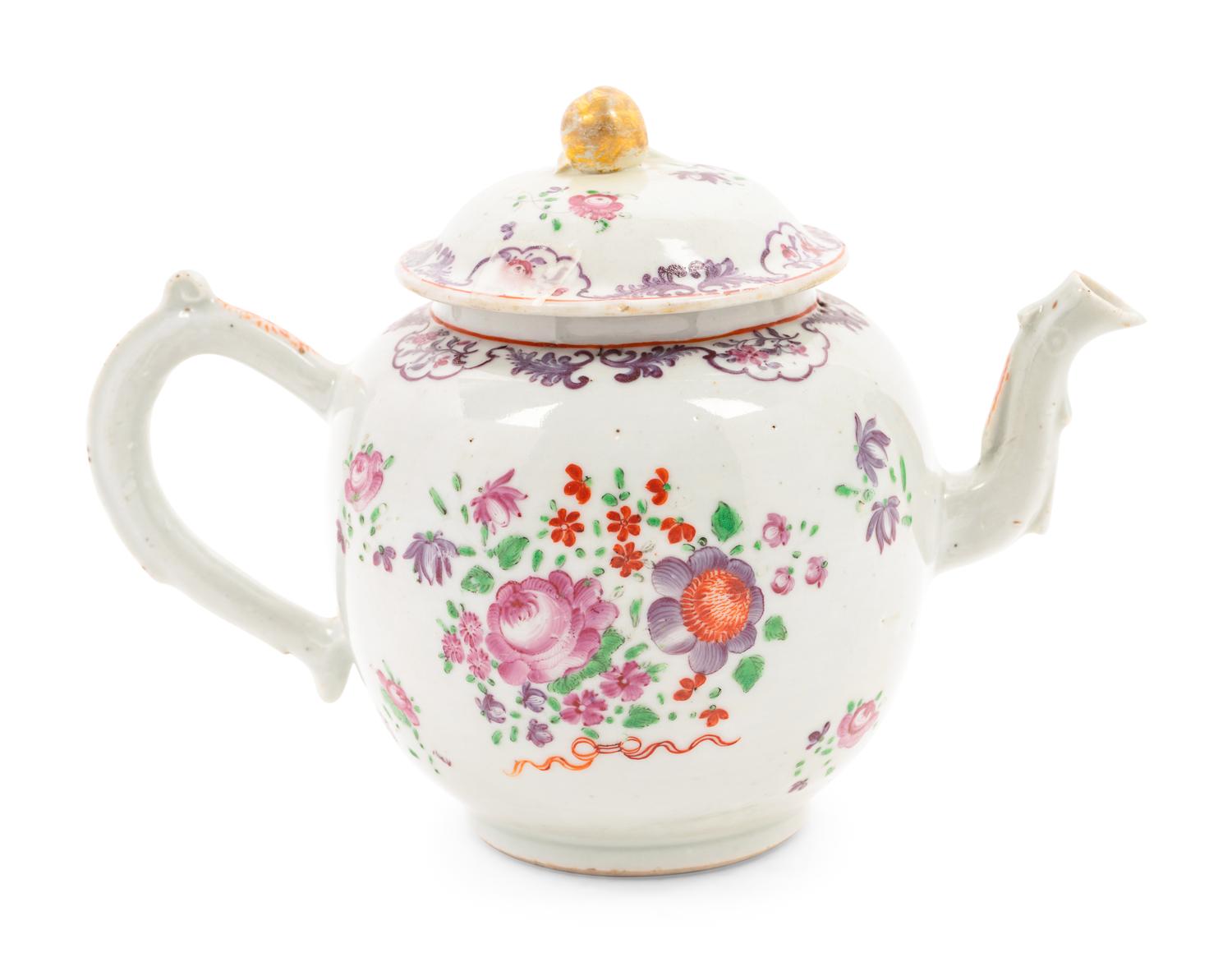 A Chinese Export Porcelain Teapot