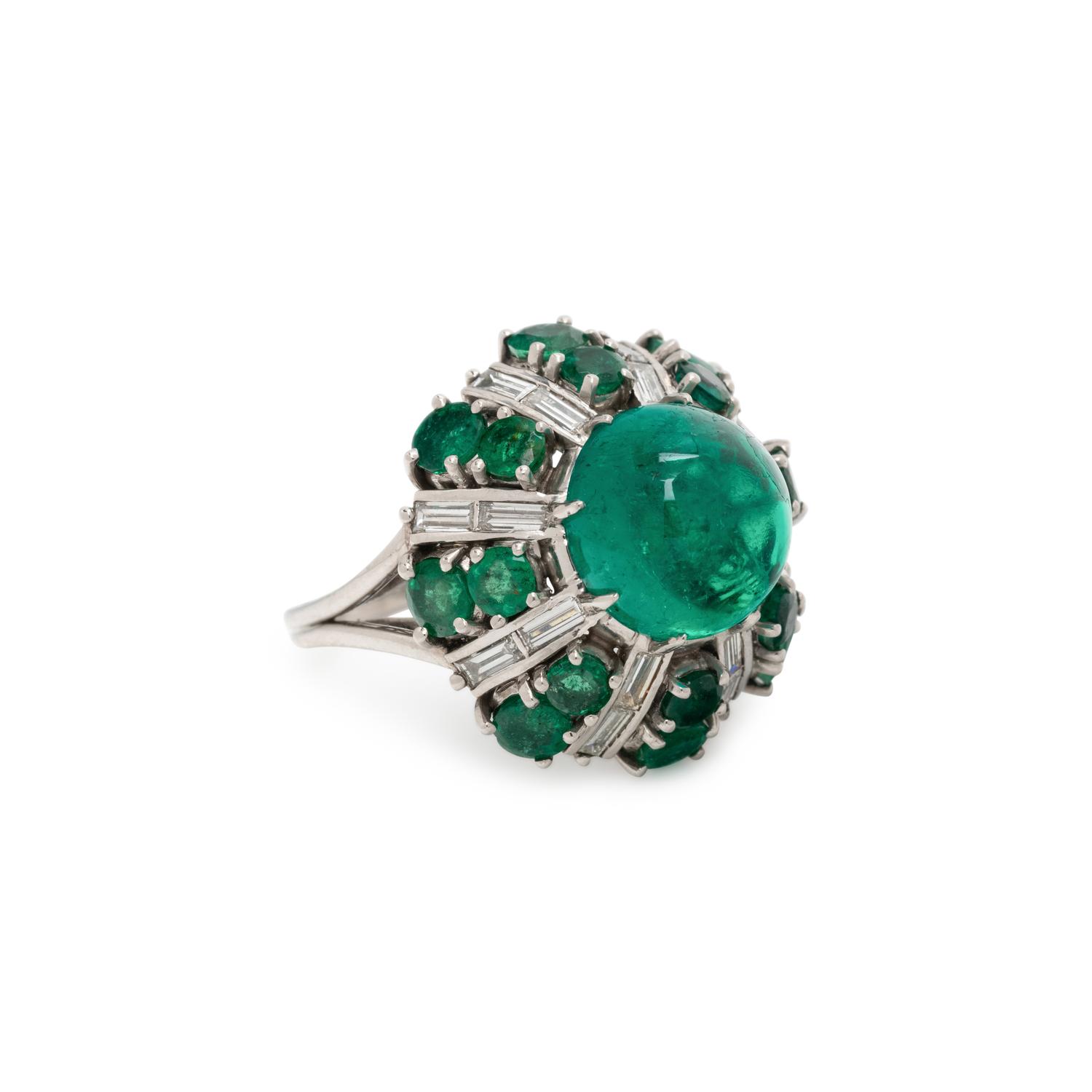 EMERALD AND DIAMOND RING