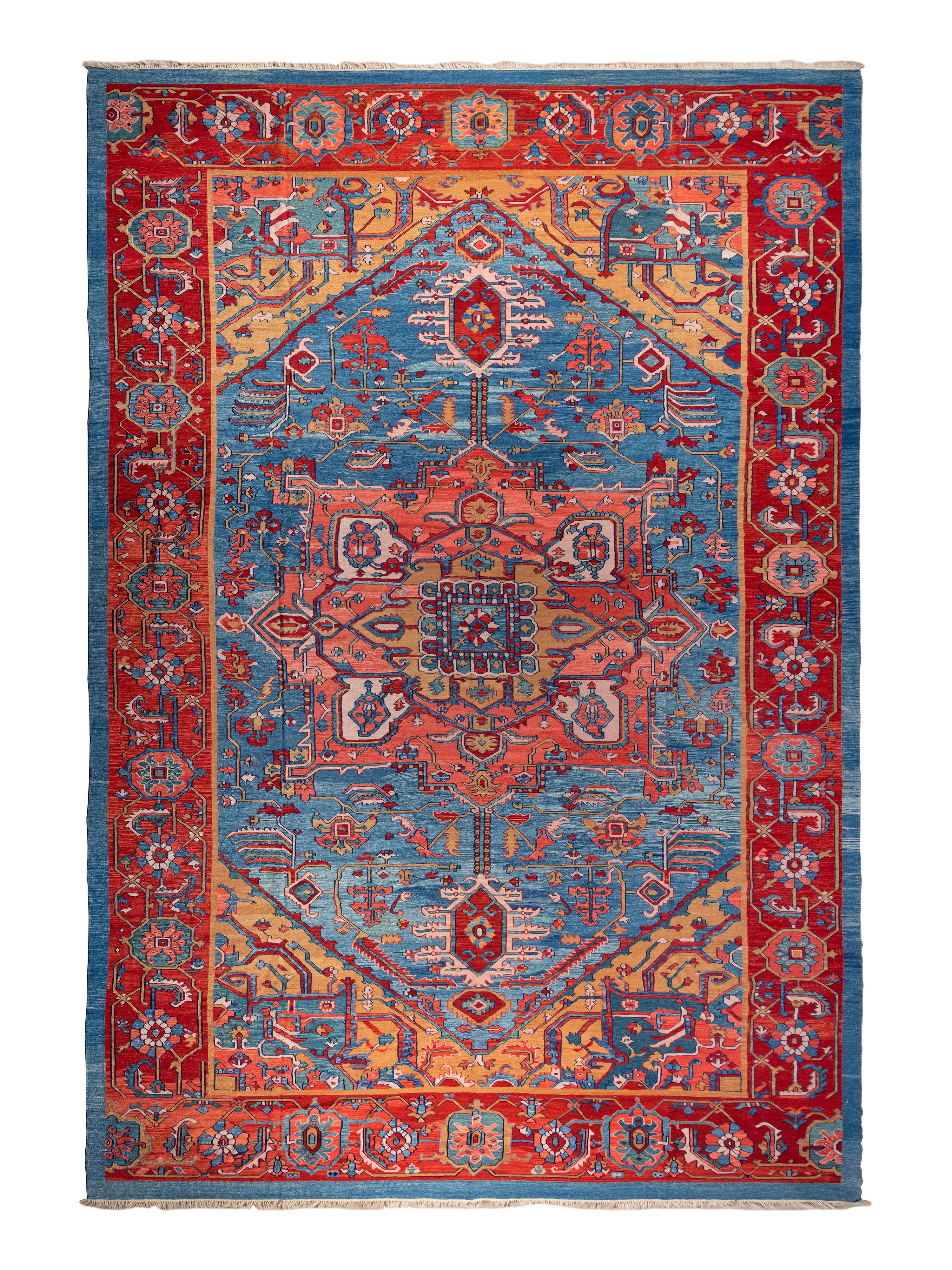 A Serapi Design Flatweave Wool Rug