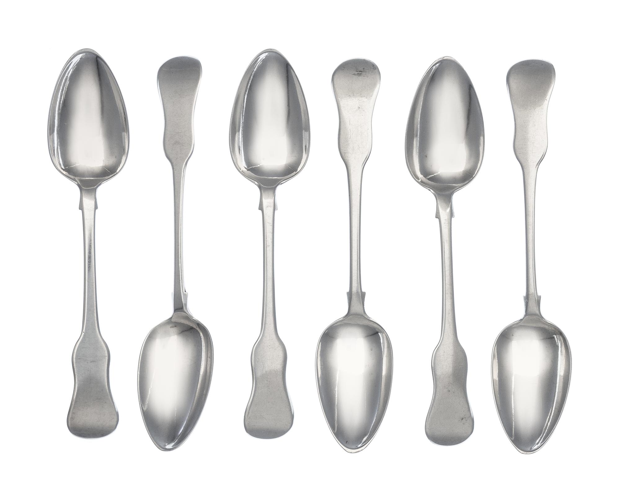 A Set of Six Irish George IV Silver Teaspoons, William Cummins, Dublin, 1822, each having a rat tail bowl and a fiddle form handle.
