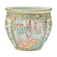 A Chinese Export Porcelain Rose Medallion Jardiniere