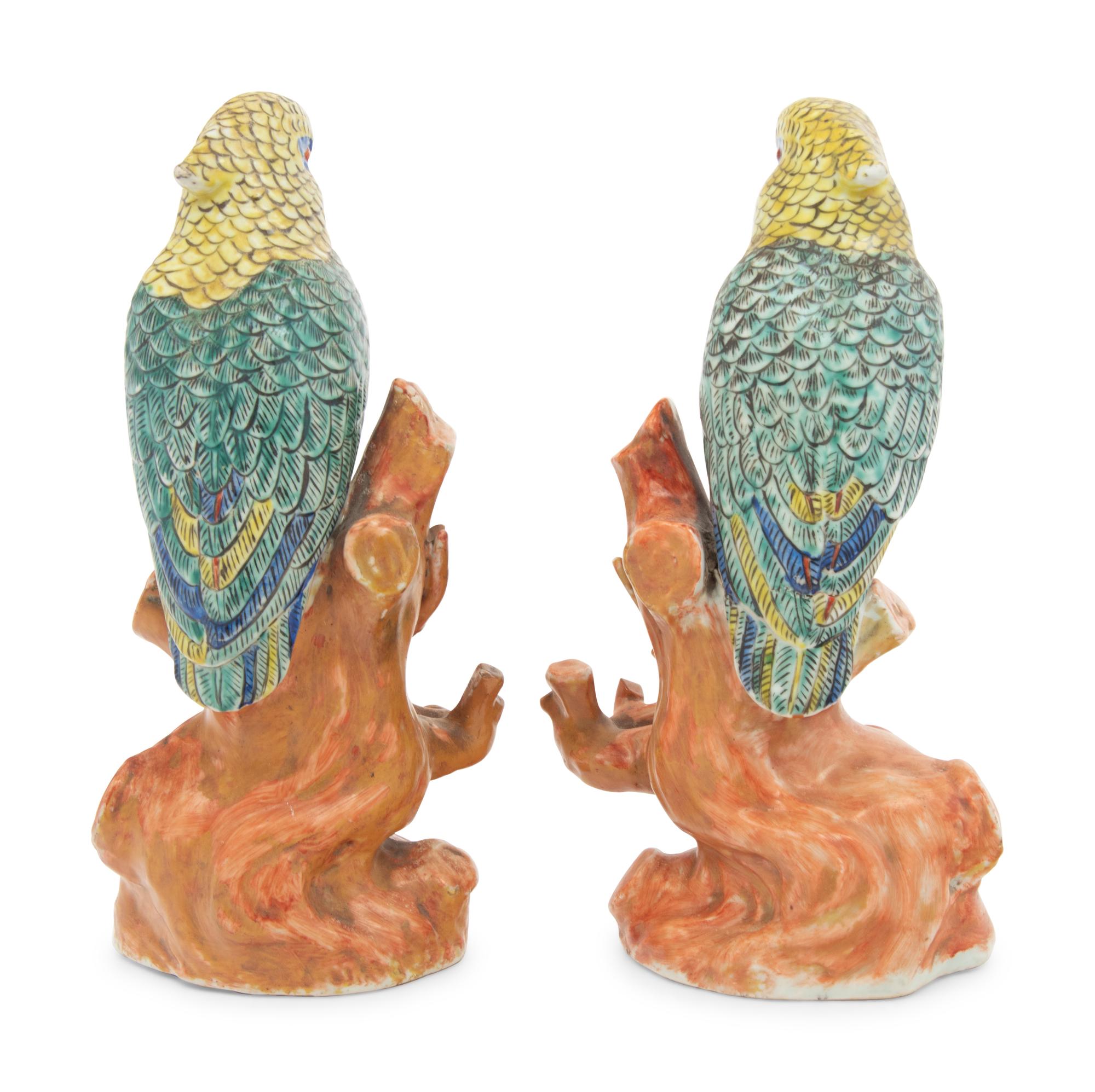 A Pair of Chinese Export Porcelain Birds