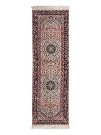 A Nain Wool Runner