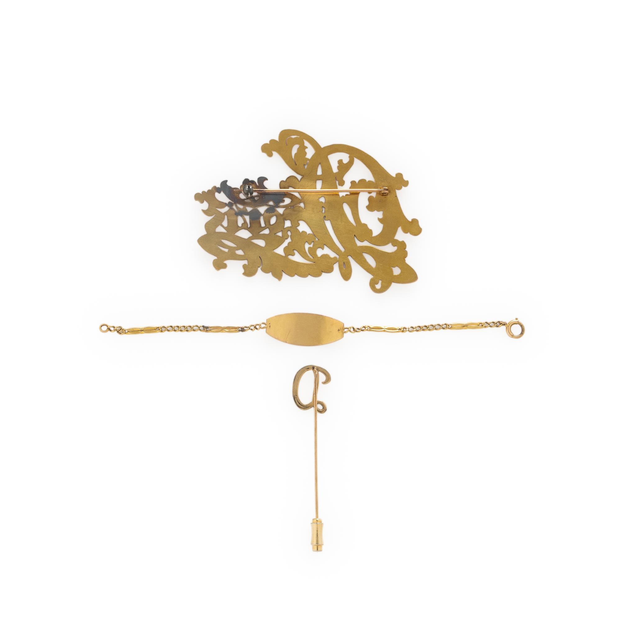 Collection of Yellow and Rose Gold Jewelry
