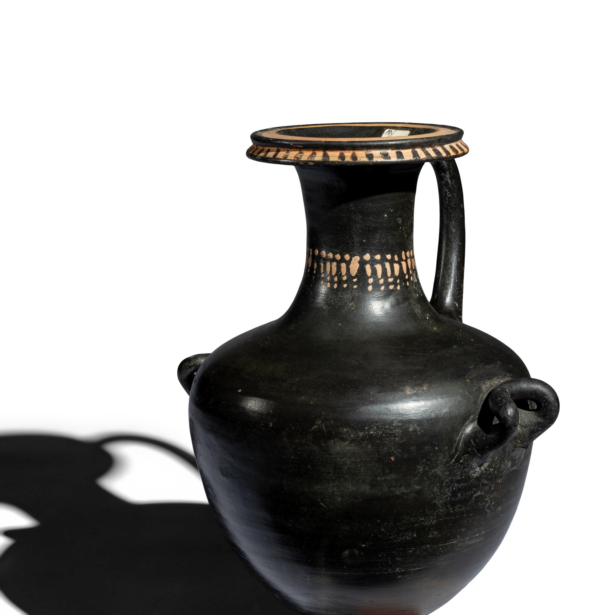 An Apulian Black-Glazed Hydria