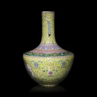 A Chinese Yellow Ground Famille Rose Porcelain 'Floral' Vase, Dated 1947 — 1947年作 ’蔣瓷‘黃地粉彩開光花鳥圖雙耳瓶