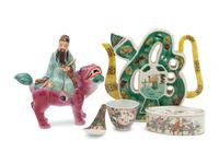 Five Chinese Famille Rose Porcelain Articles
