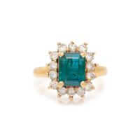 EMERALD AND DIAMOND RING