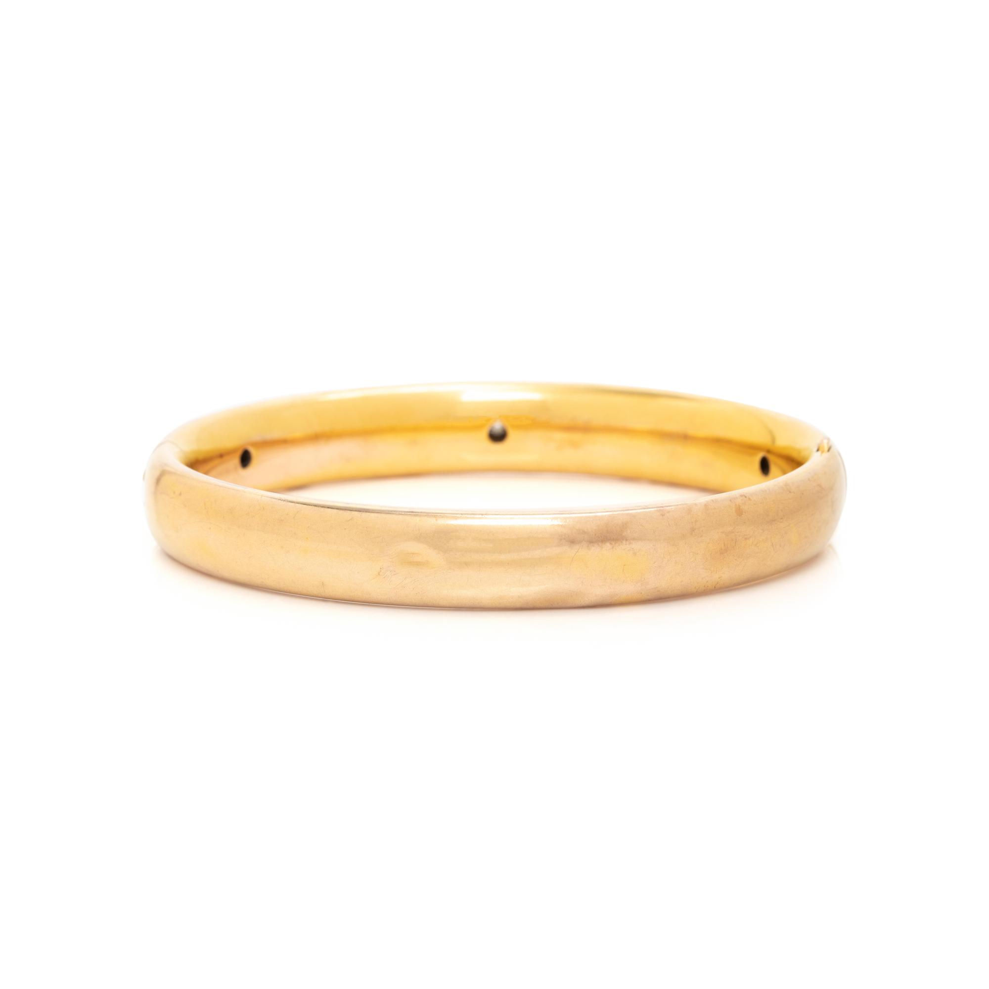 YELLOW GOLD AND DIAMOND FLORAL BANGLE BRACELET