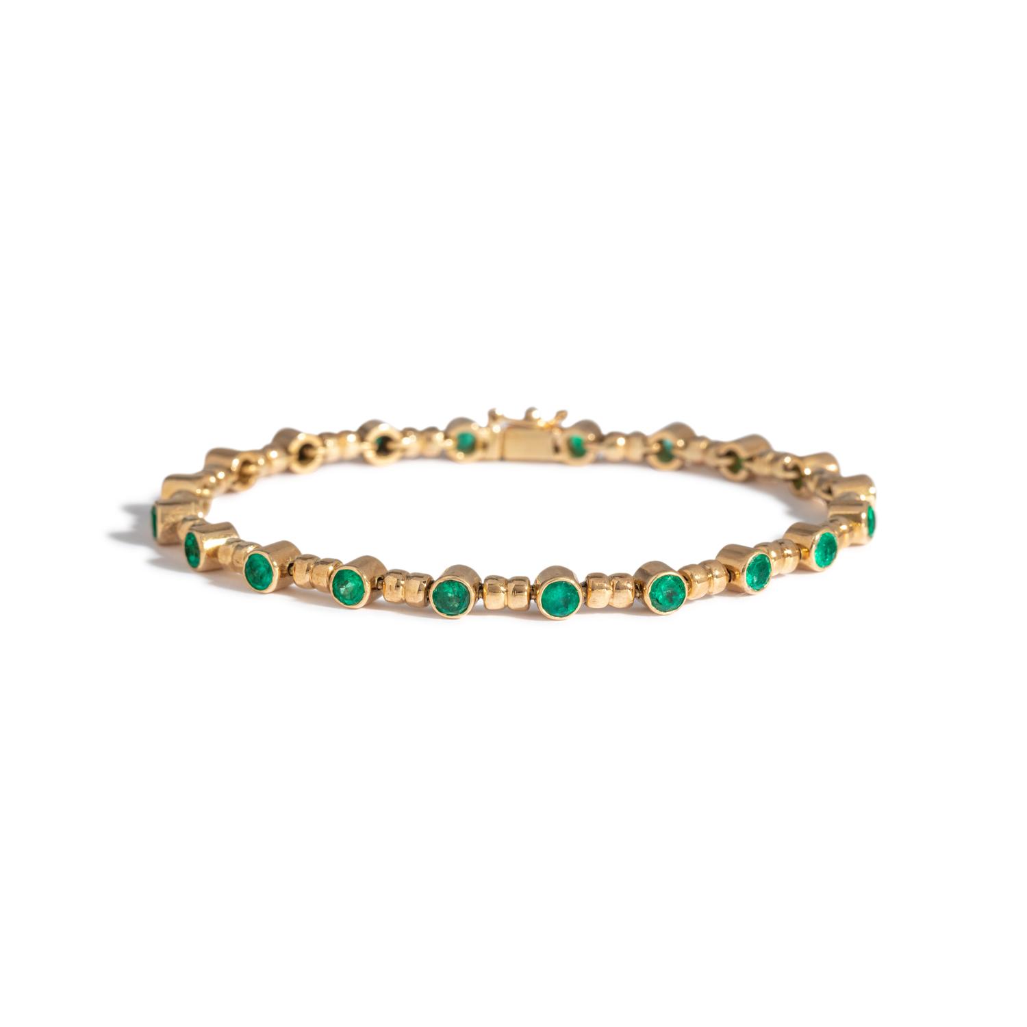 YELLOW GOLD AND EMERALD BRACELET