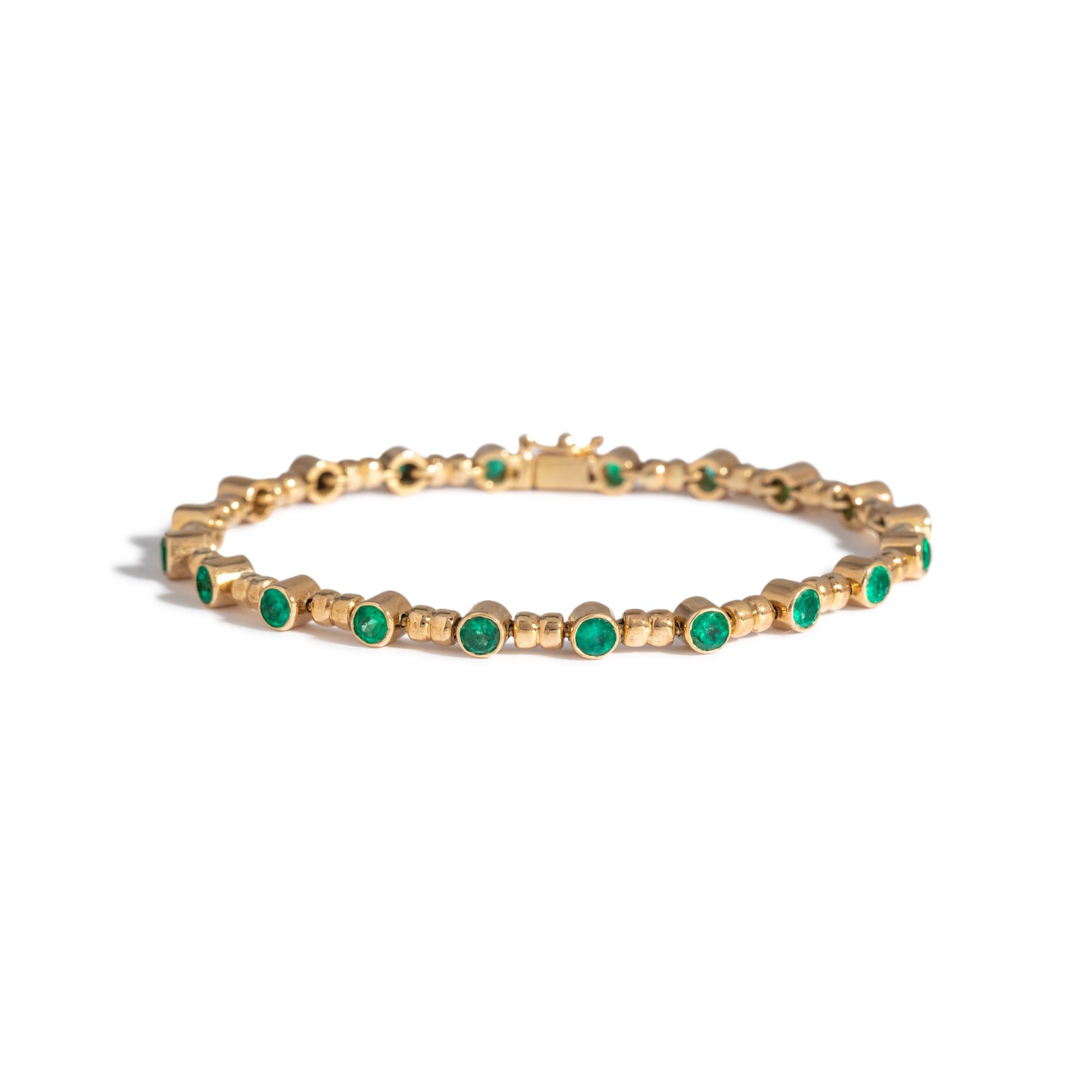 YELLOW GOLD AND EMERALD BRACELET