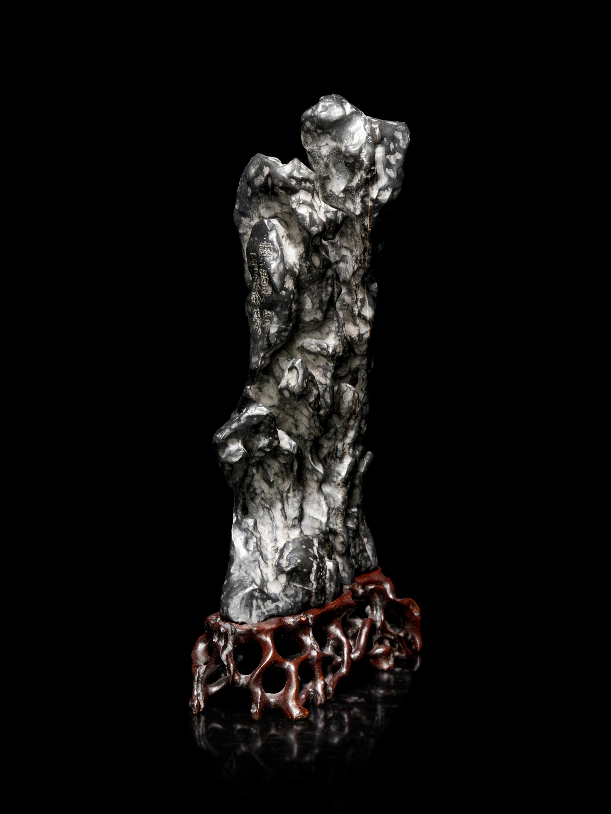 A Vertical Lingbi Scholar's Rock