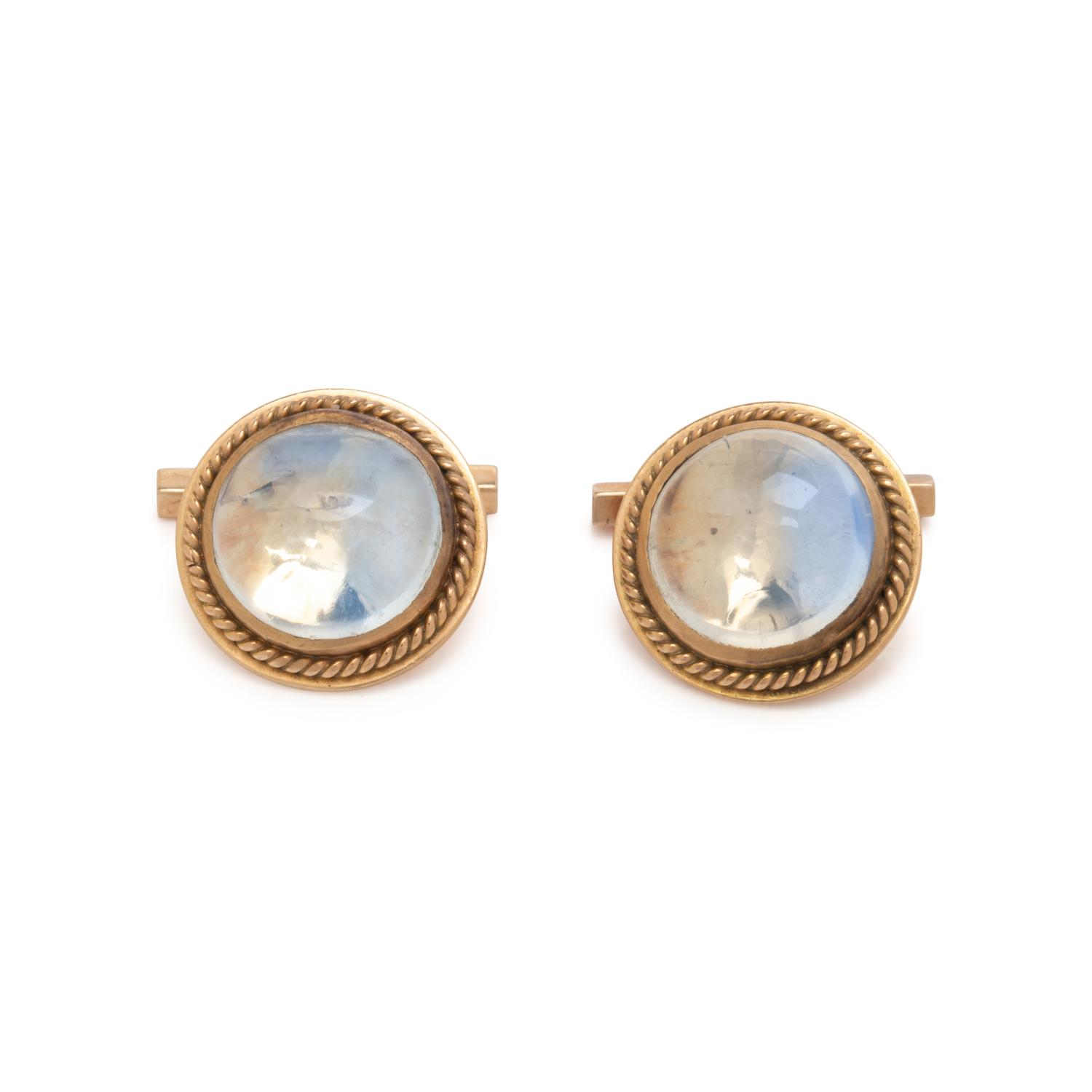 YELLOW GOLD AND MOONSTONE CUFFLINKS