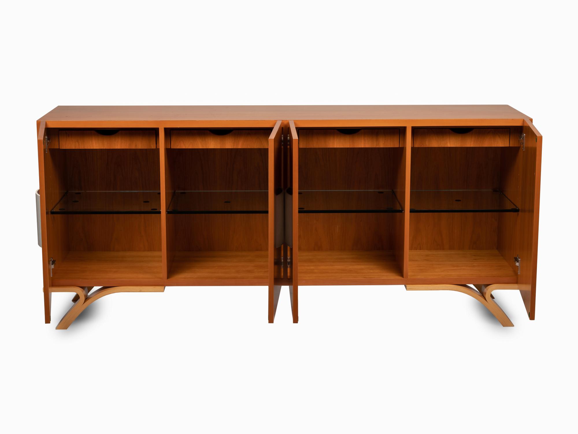 Nuevo Tango Credenza