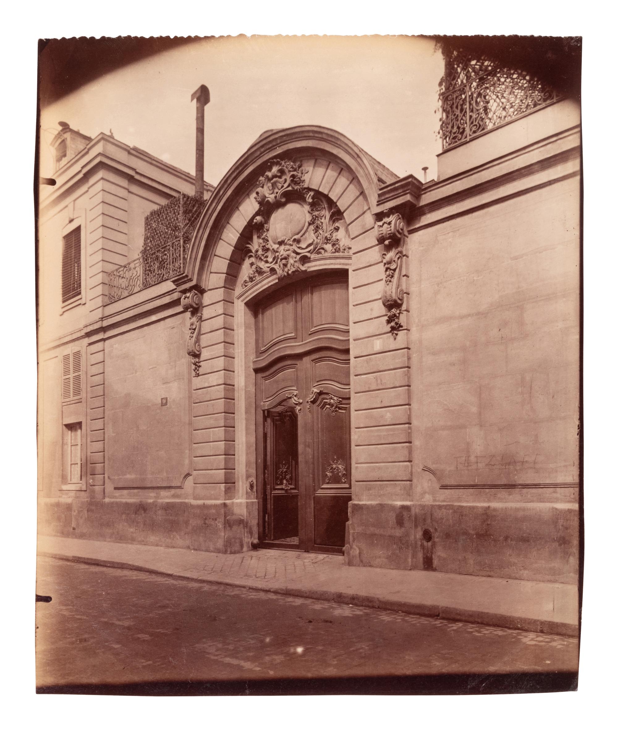 A group of three photographs ( Hôtel de la Comtess de Verrue, rue du Regard , 1899; Hôtel de Gouffier, rue de Varenne 56 , 1899-1900; Hôtel d'Argouges, rue Seguier 16 , 1900)