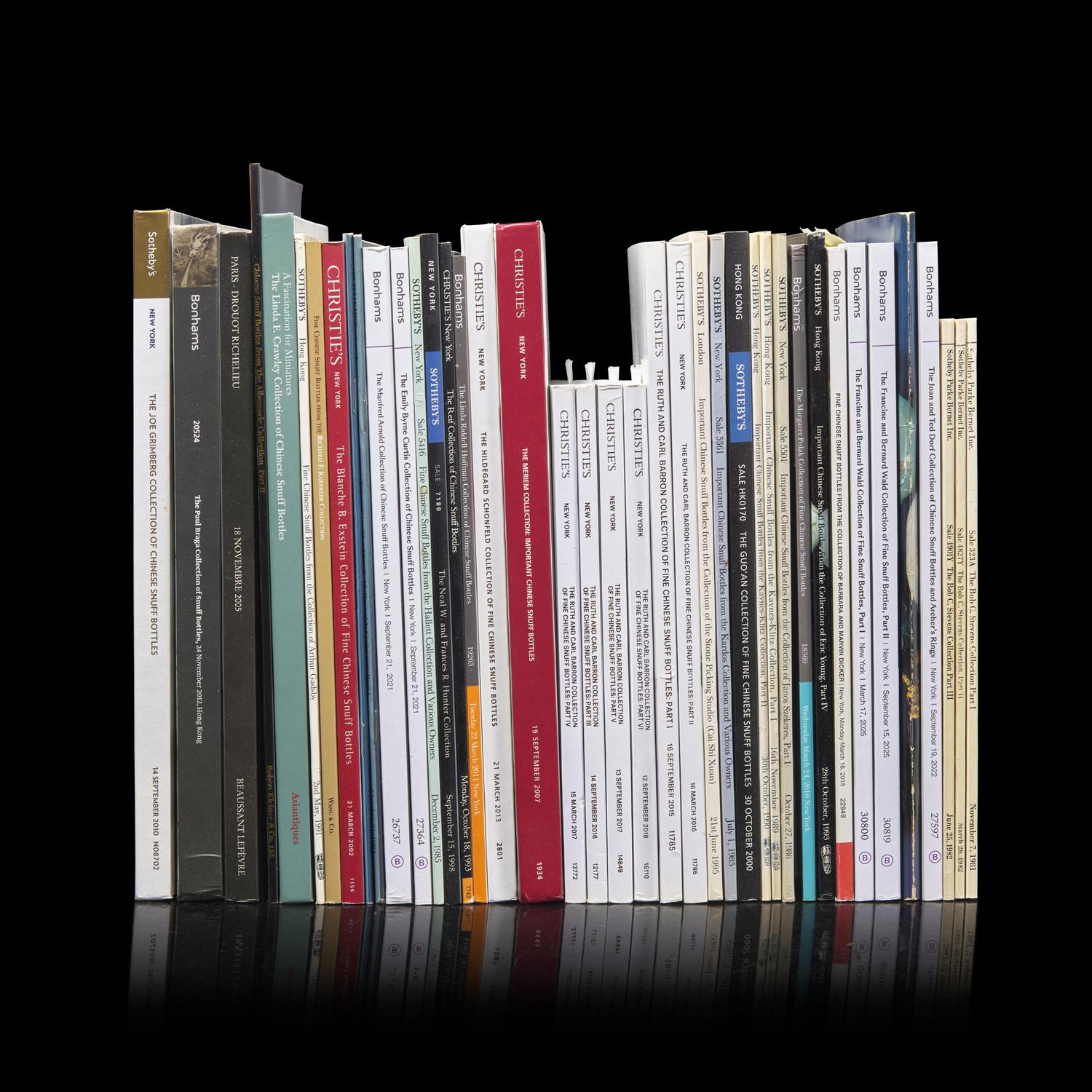 A Group of approximately 42 Assorted Single-Owner Snuff Bottle Collection Auction and Gallery Catalogues 私人鼻烟壺專場拍賣圖錄42冊