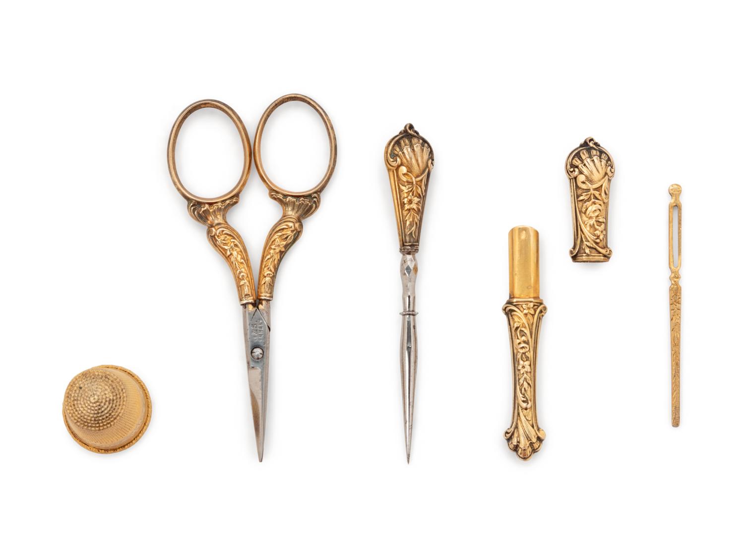 A French 18-Karat Yellow Gold 5-Piece Sewing Kit