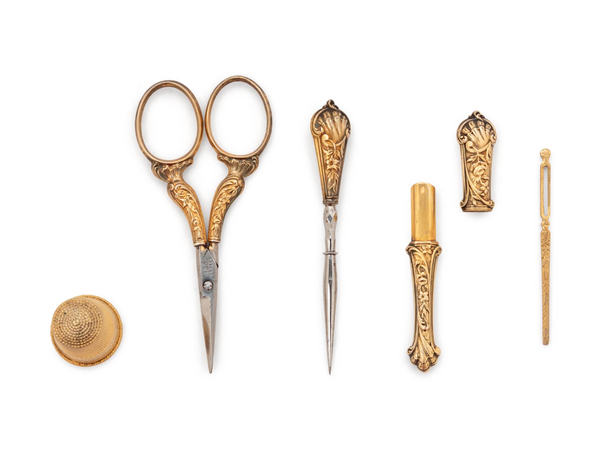 A French 18-Karat Yellow Gold 5-Piece Sewing Kit