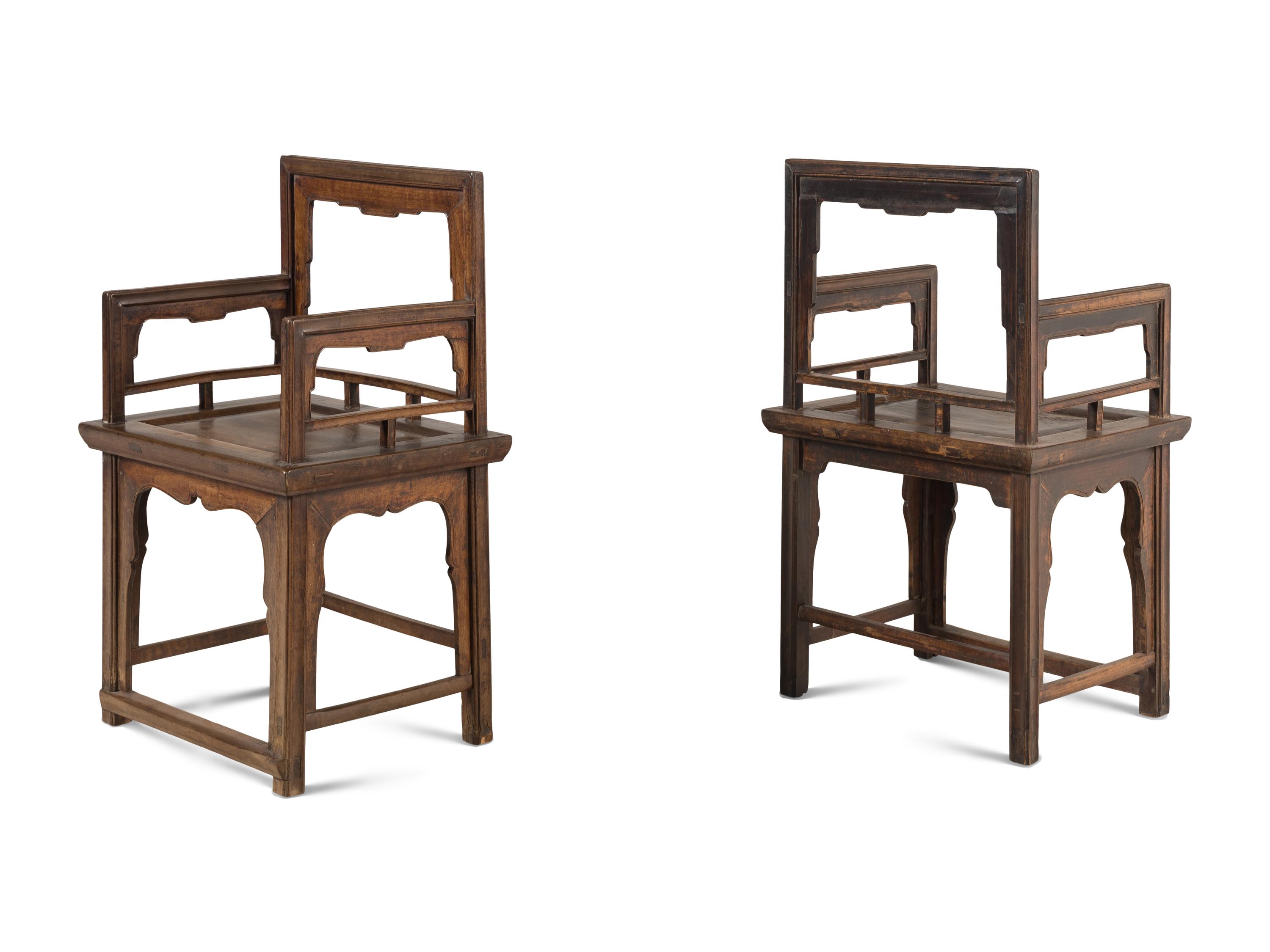 A Pair of Chinese Hardwood Lowback Armchairs, Meiguiyi, 19th-Early 20th Century — 晚清民國 硬木玫瑰椅一對