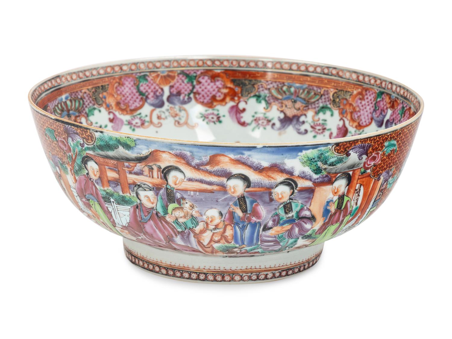 A Chinese Export Famille Rose Porcelain 'Mandarin' Punch Bowl
