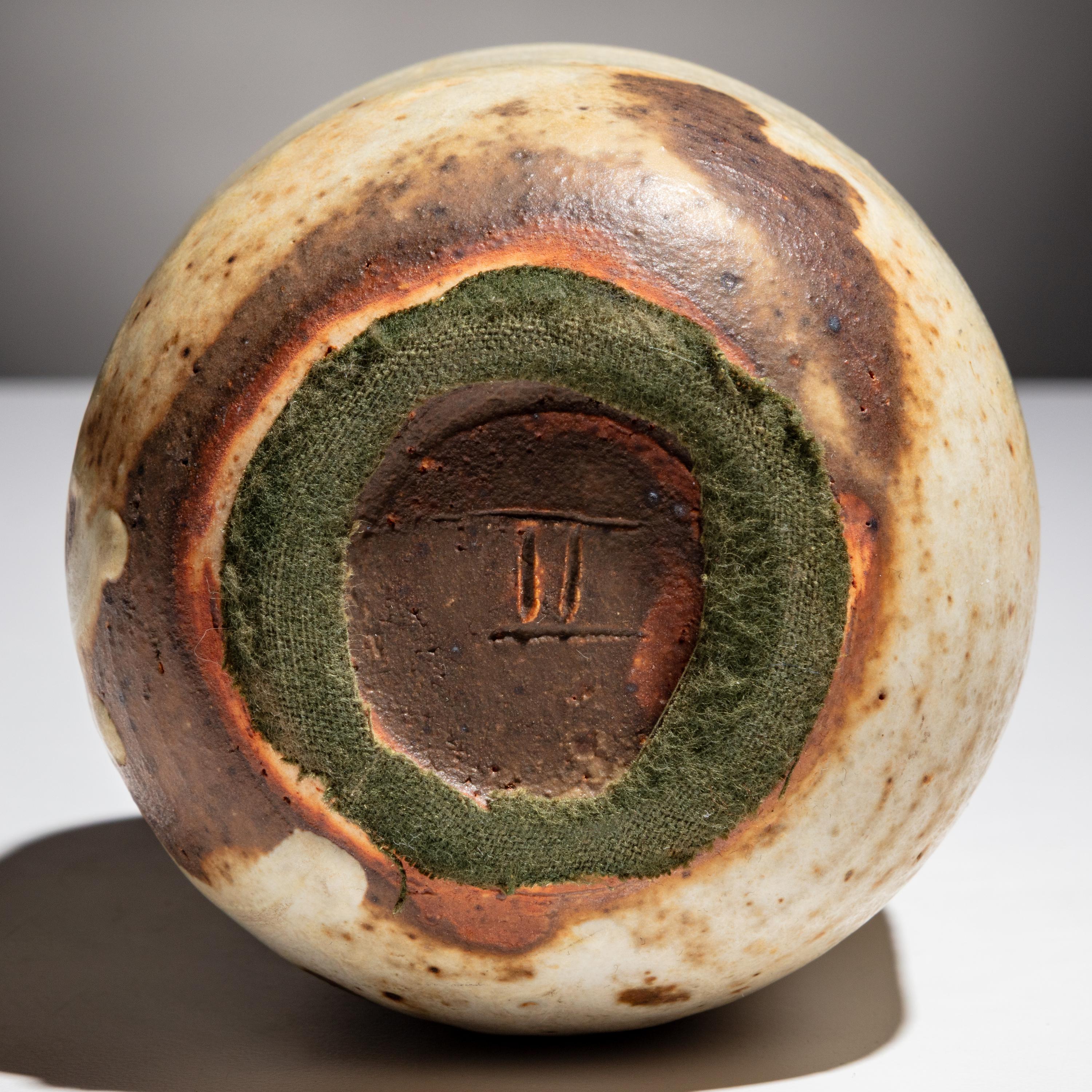 Toshiko Takaezu (American, 1922–2011) — Closed Form