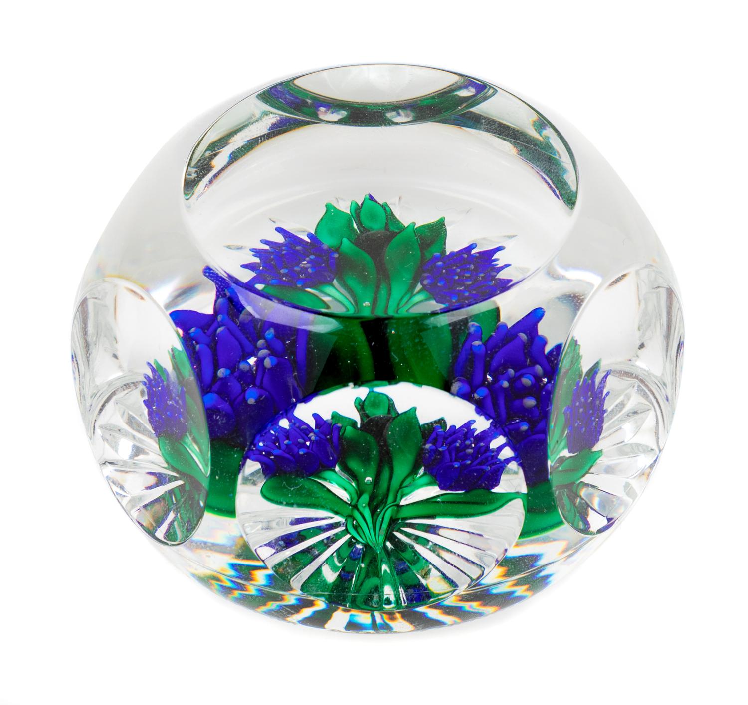 Saint Louis, France, Late 20th Century, Faceted Paperweight