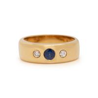 YELLOW GOLD, SAPPHIRE AND DIAMOND RING