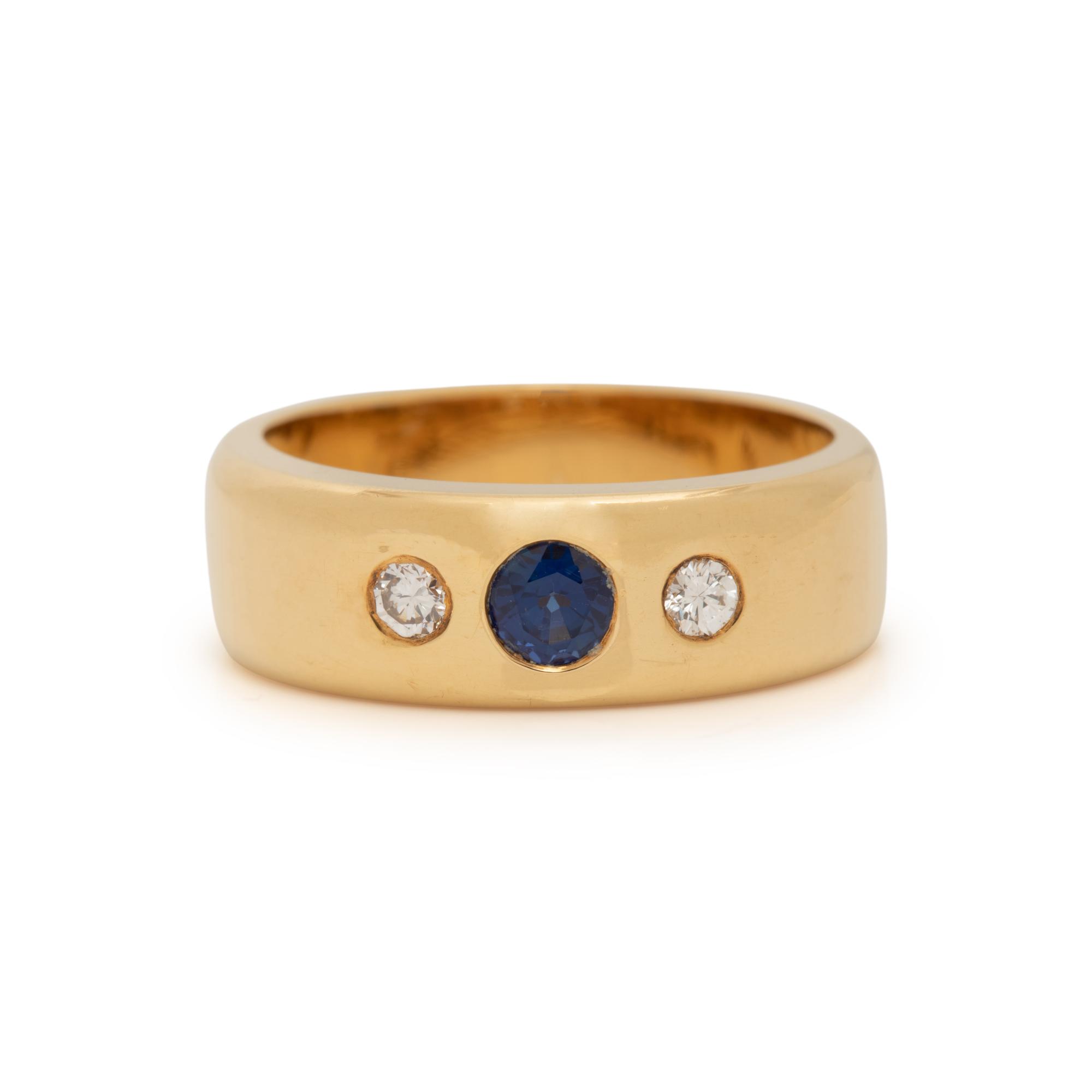 YELLOW GOLD, SAPPHIRE AND DIAMOND RING