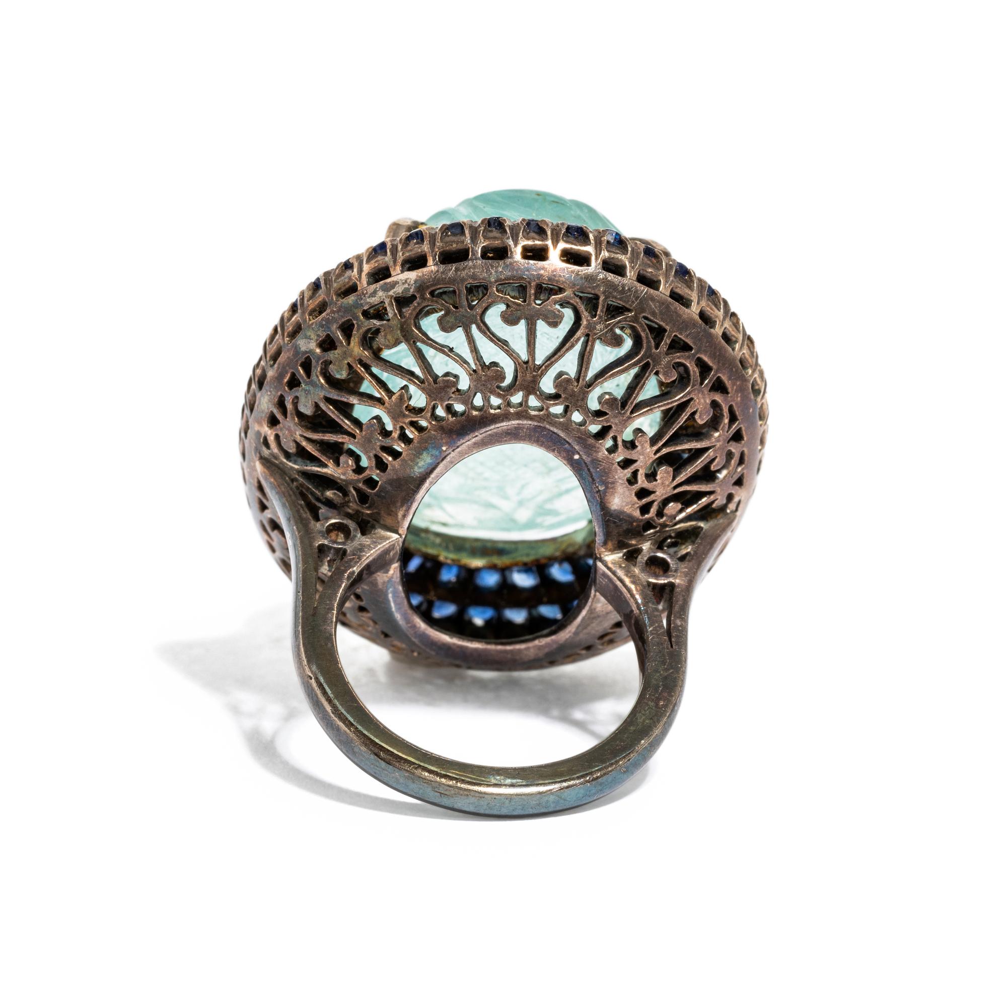 CARVED AQUAMARINE AND SAPPHIRE RING