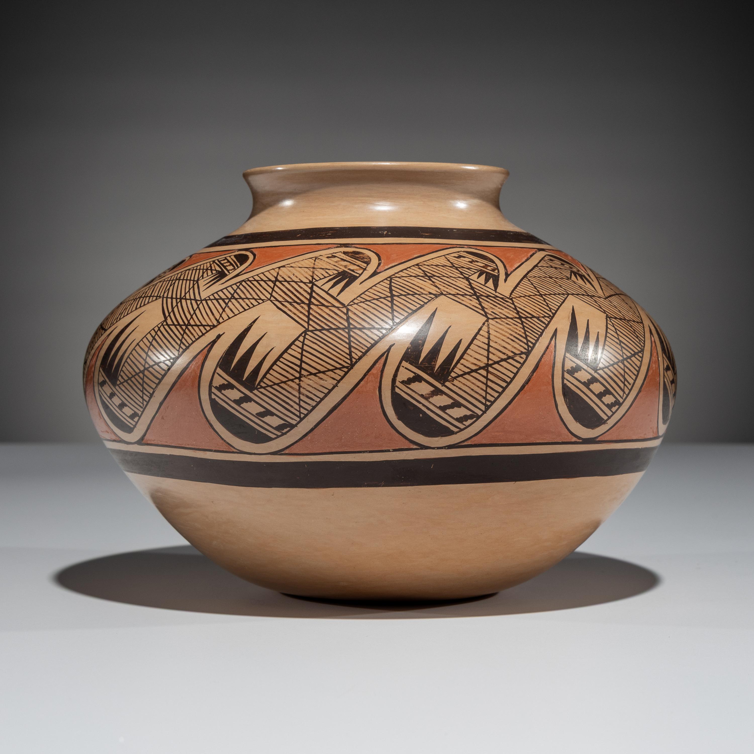 Pottery Jar, Migration Pattern