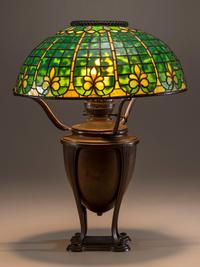 Fleur-de-Lis Table Lamp