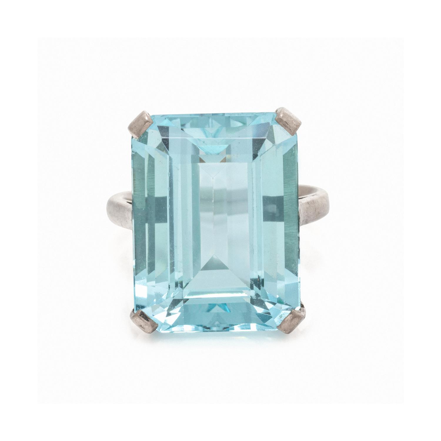 AQUAMARINE RING