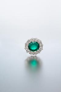 A Fine Platinum, Yellow Gold, Emerald and Diamond Brooch, Tiffany & Co., Circa 1910, 5.50 dwts.