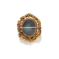VICTORIAN, YELLOW GOLD AND SHELL CAMEO PENDANT/BROOCH